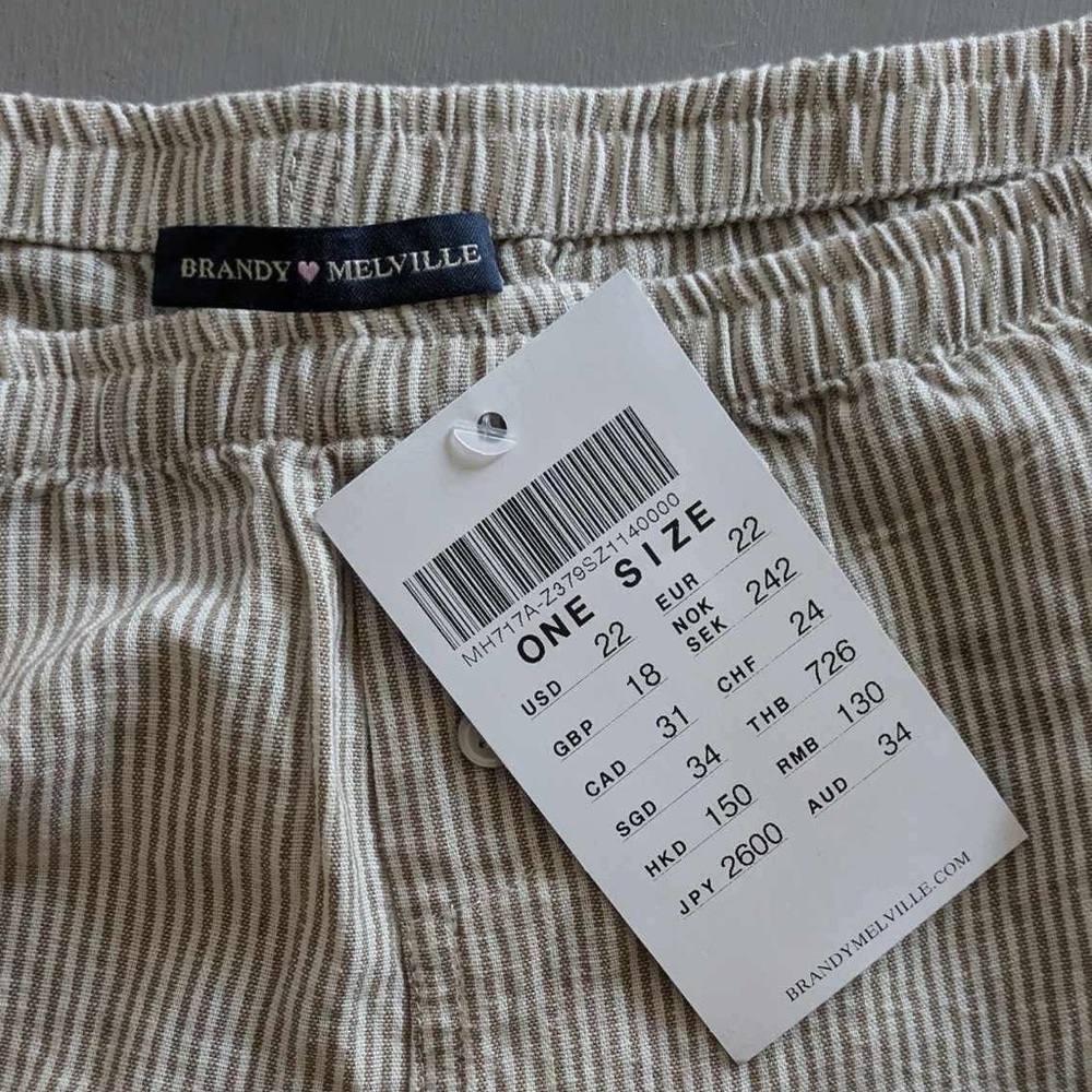 Brandy Melville Keira Pajama Shorts Small - Picture 3 of 3